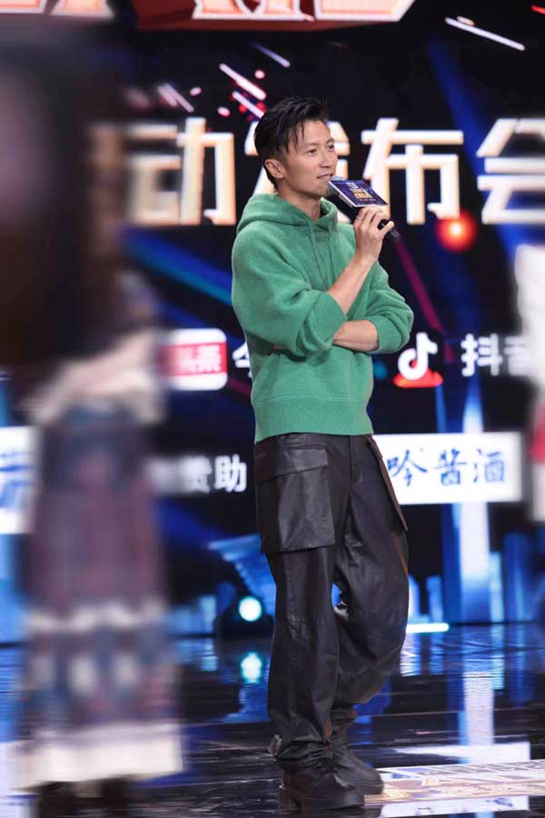 谢霆锋加盟《点赞！达人秀》 化身多栖达人观察员引领全新潮流(图2)